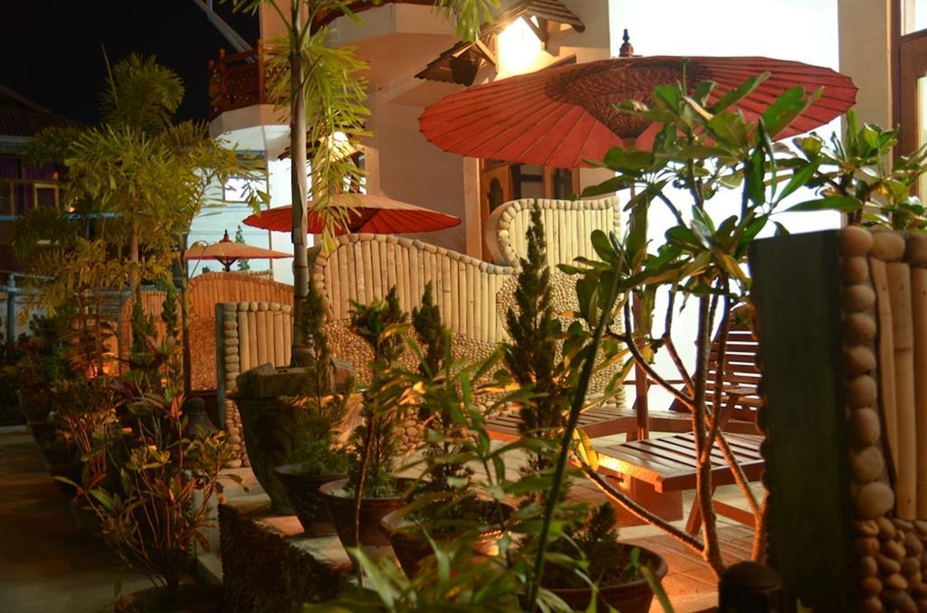 Mingalar Inn Inle Lake